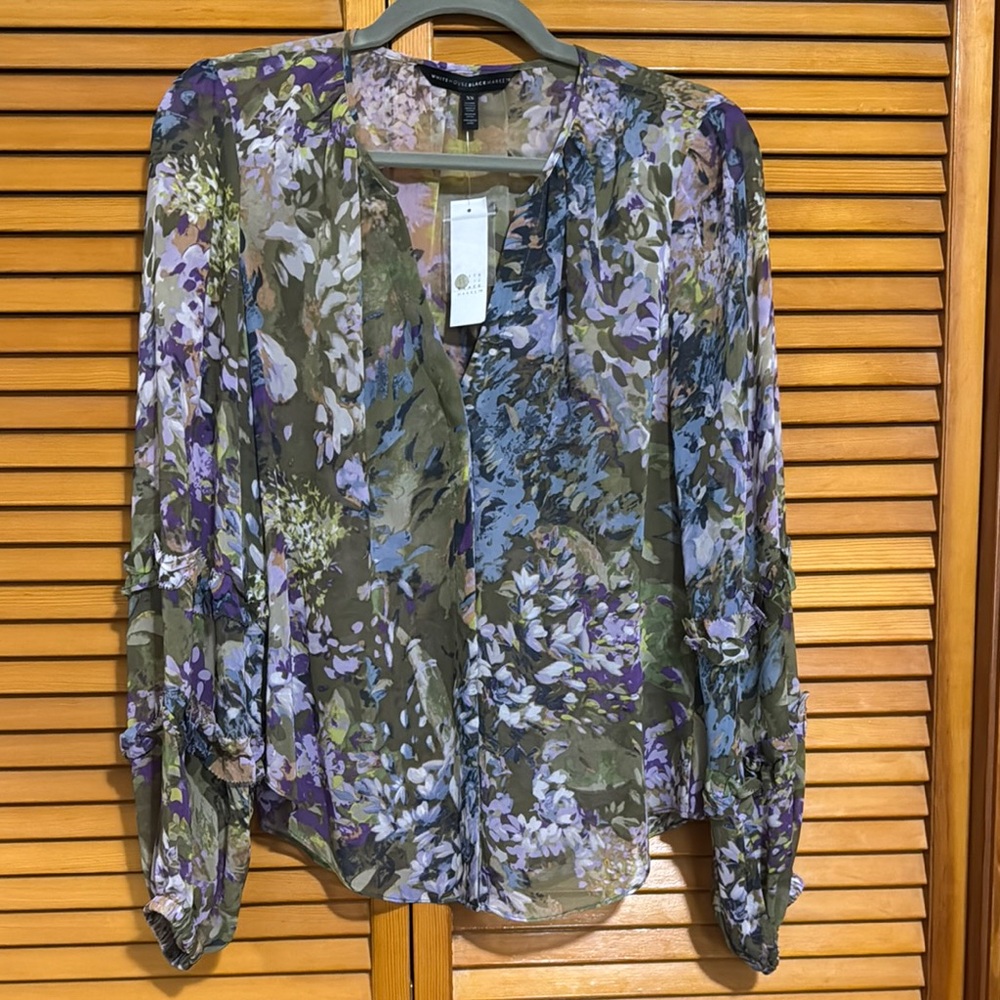 White House Black Market Green Ruffled Long Sleeve Blouse